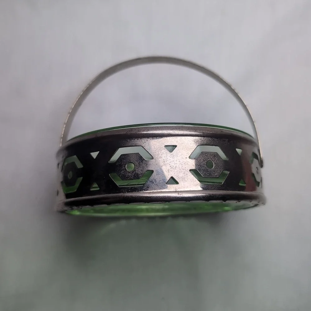 VTG Depression Glass Green Uranium Divided Condiment Dish W/Metal Basket